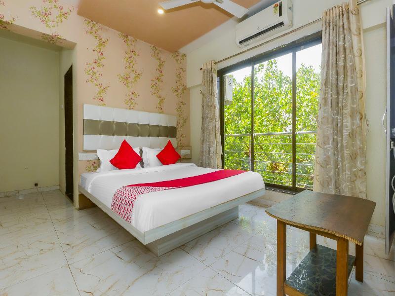 Oyo 22375 Hotel Shree Sai Prasad Karjat Exterior foto