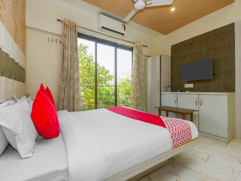 Oyo 22375 Hotel Shree Sai Prasad Karjat Exterior foto